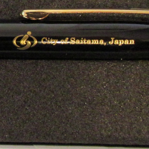 Japanese Black Lacquerware Pen - Picture 2 of 7
